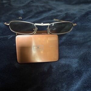 EUC Folding reading glasses with tint and with Case